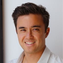 Headshot of Sean Thorne
